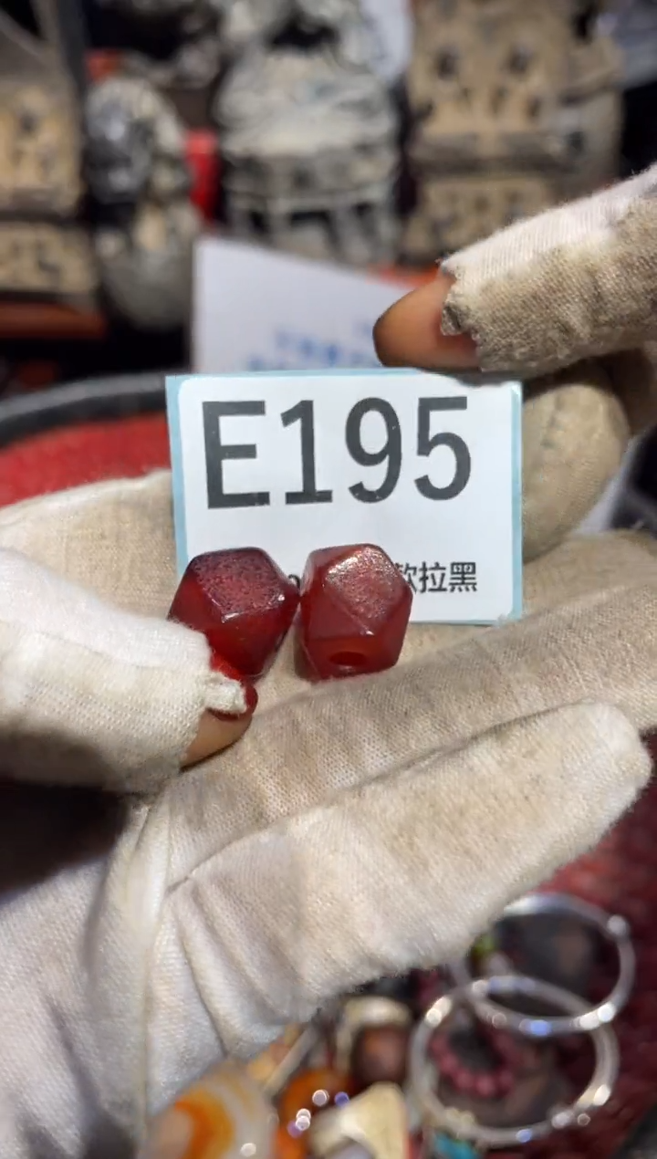 瓷片春**云表姐直播所见所得