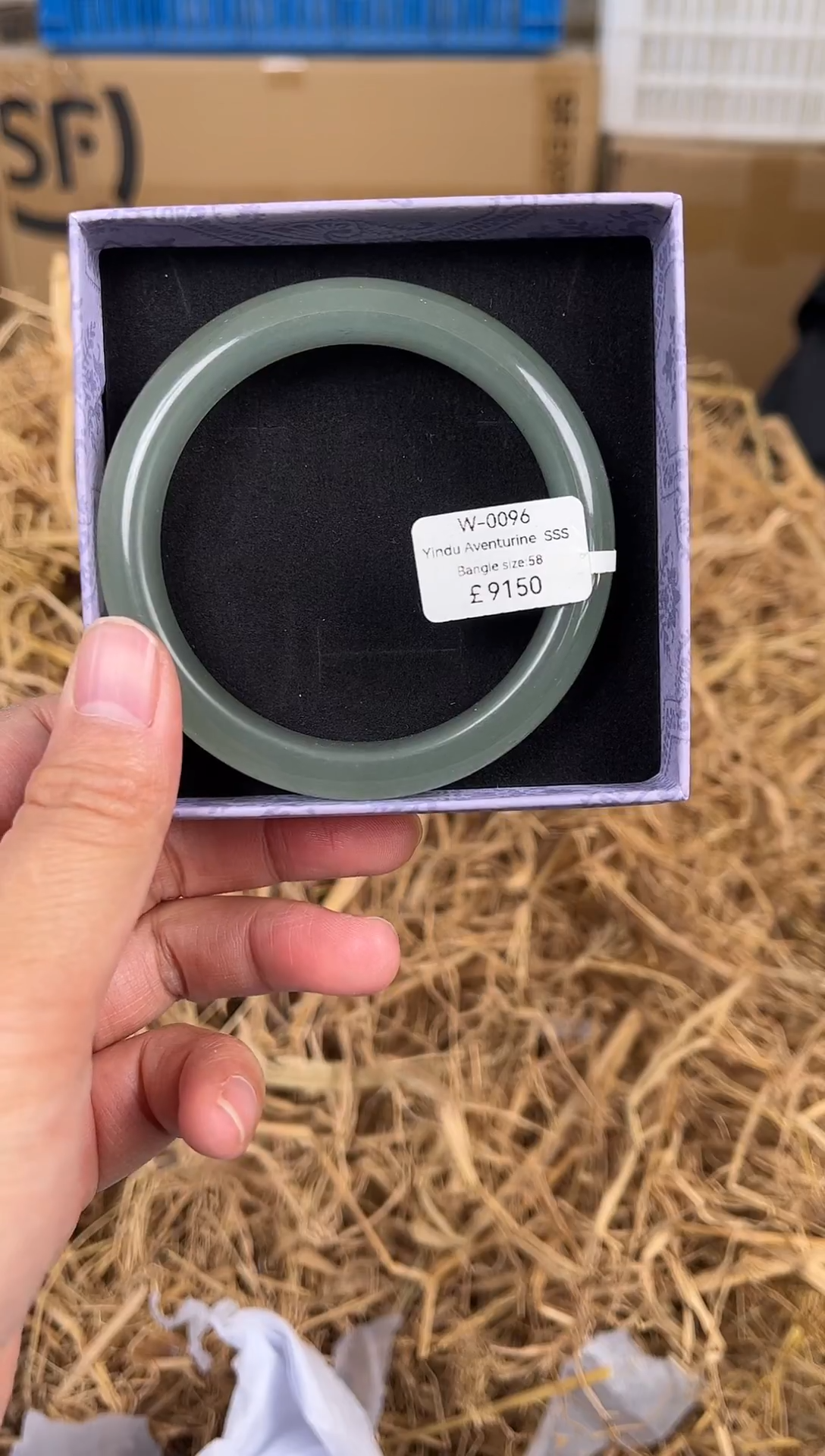 未镶嵌手镯石英质玉W0096