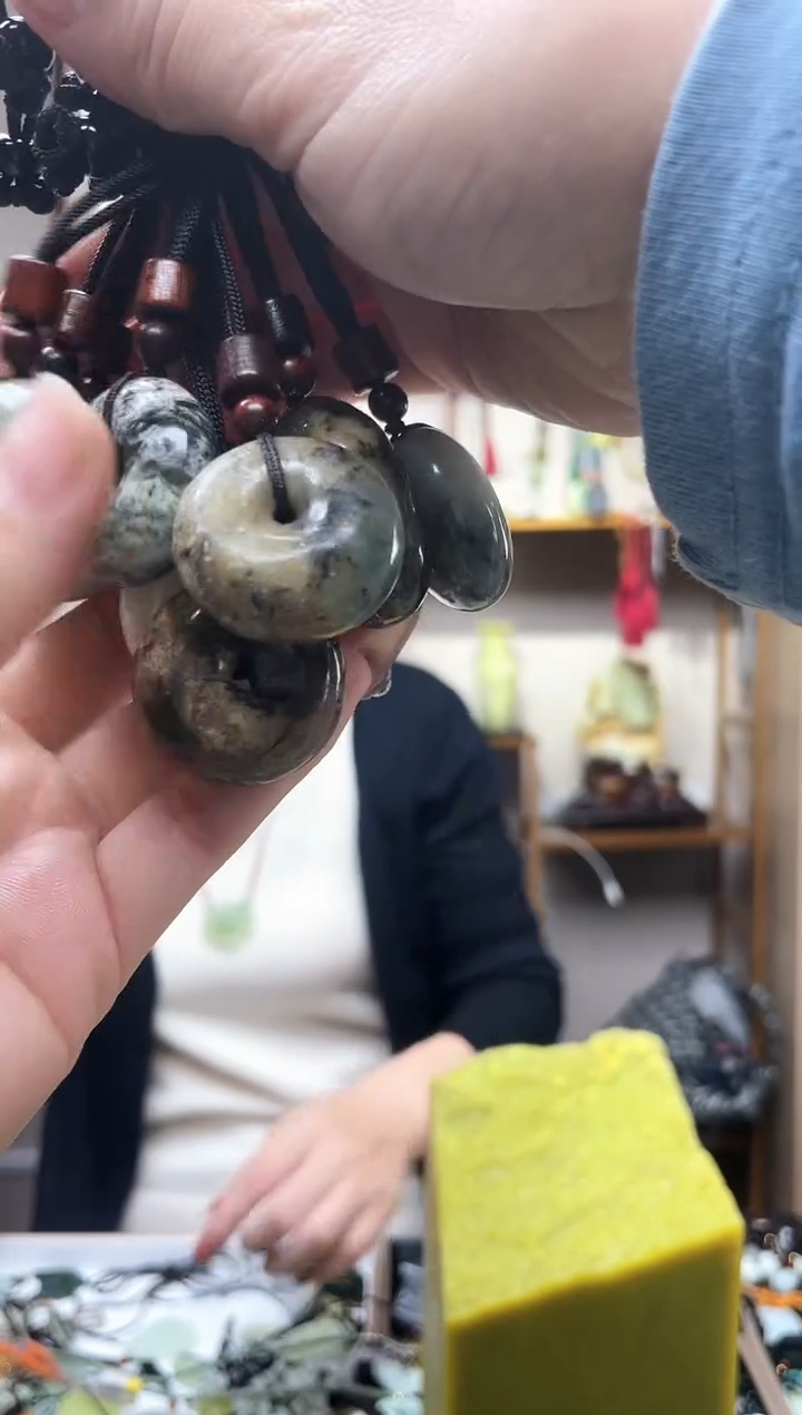 未镶嵌岫玉吊坠多样性发货拍一发一