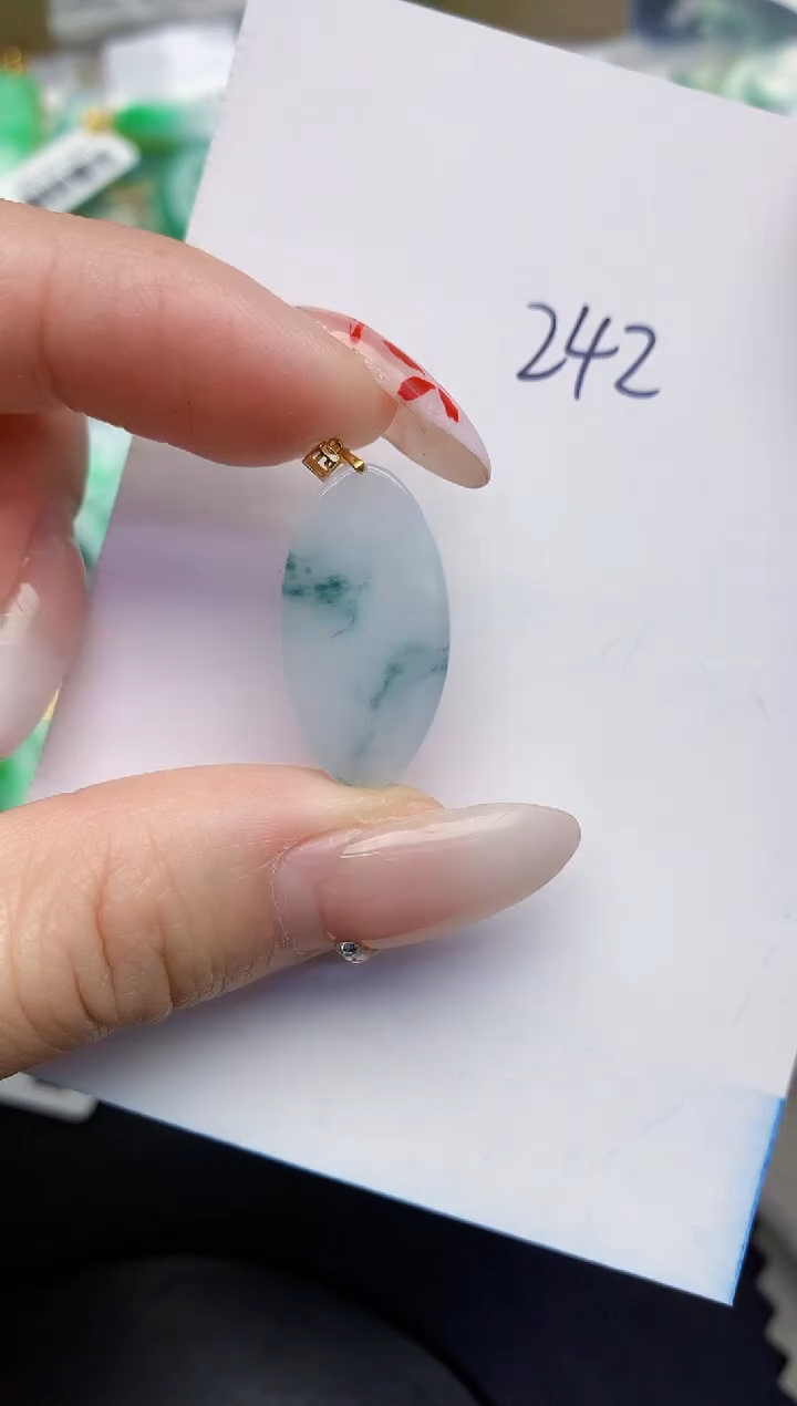 【闪购商品】翡翠颈饰18K金镶嵌000000000000