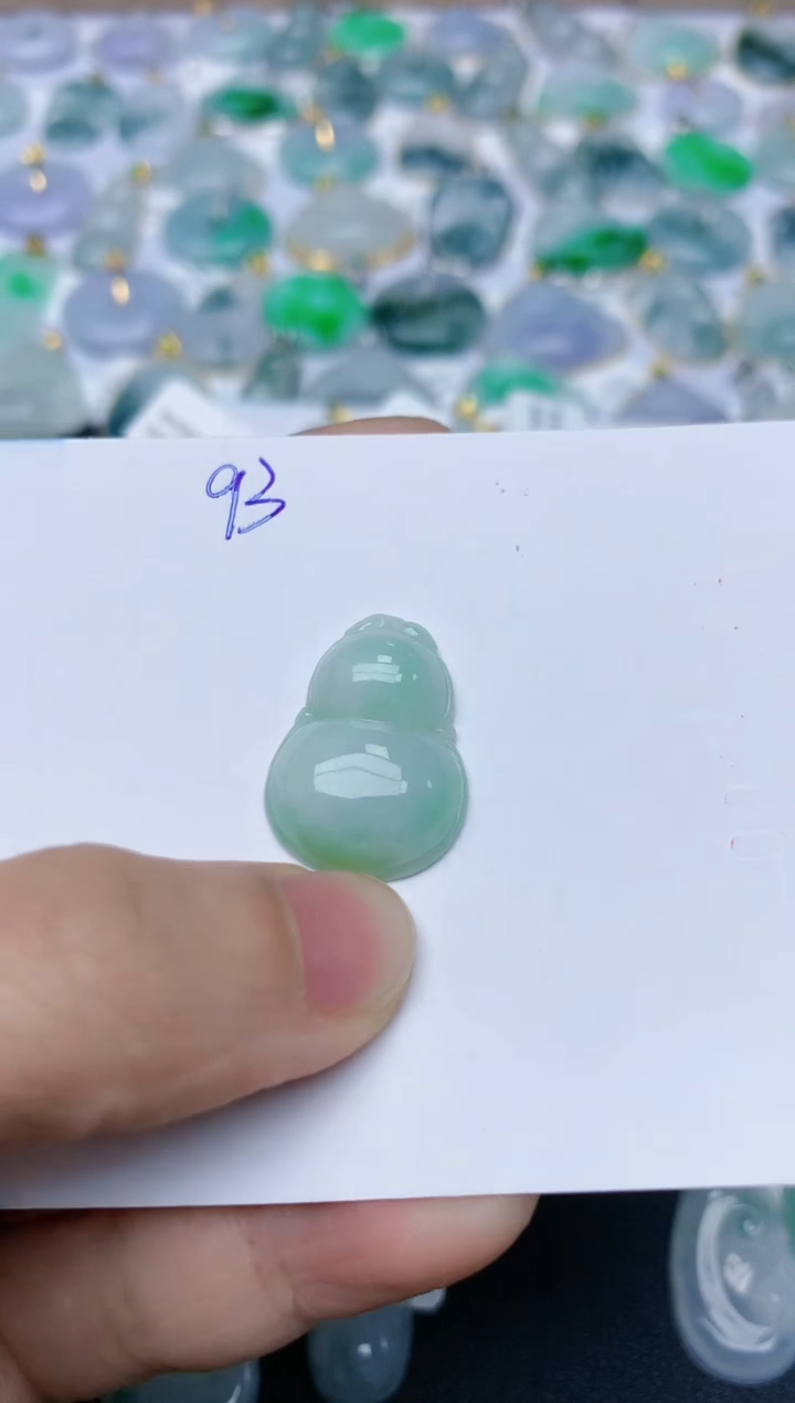 【闪购商品】翡翠颈饰未镶嵌天然翡翠A货    93