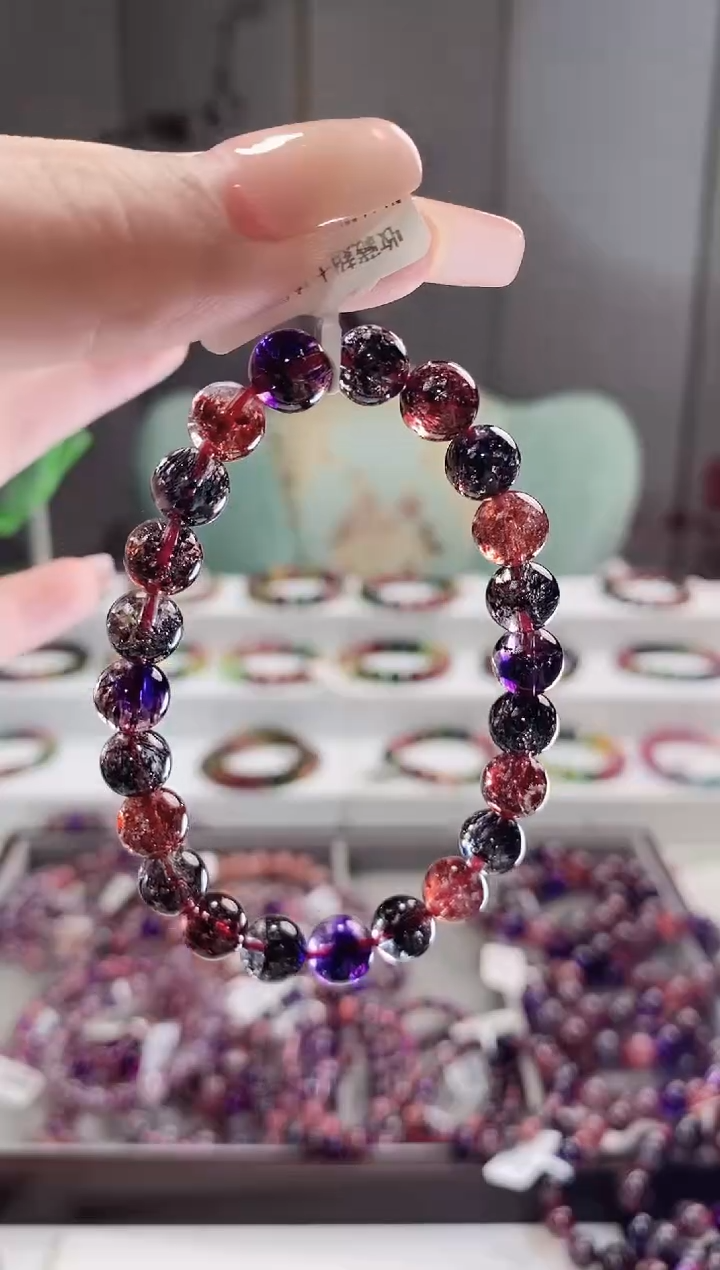 【闪购商品】水晶手链未镶嵌8mm多人多样性发其一