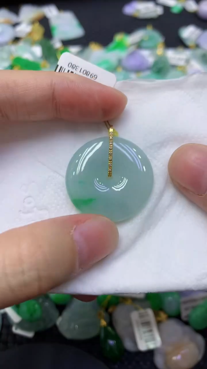 颈饰18K金镶嵌翡翠天然缅甸翡翠A货