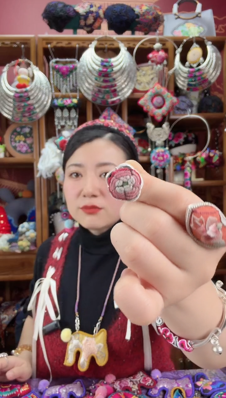 刺绣戒指52甜甜家