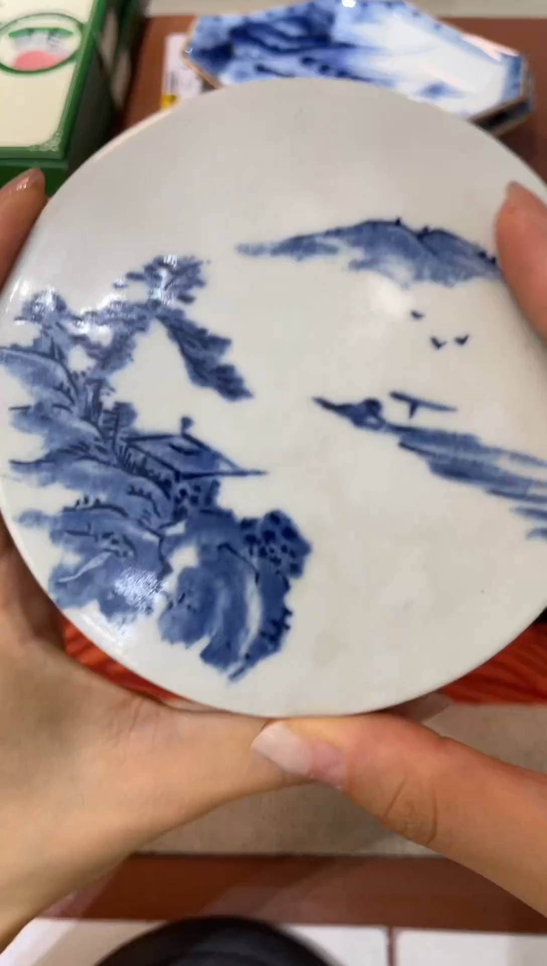 瓷片好漂亮的瓷器呀。。。。。