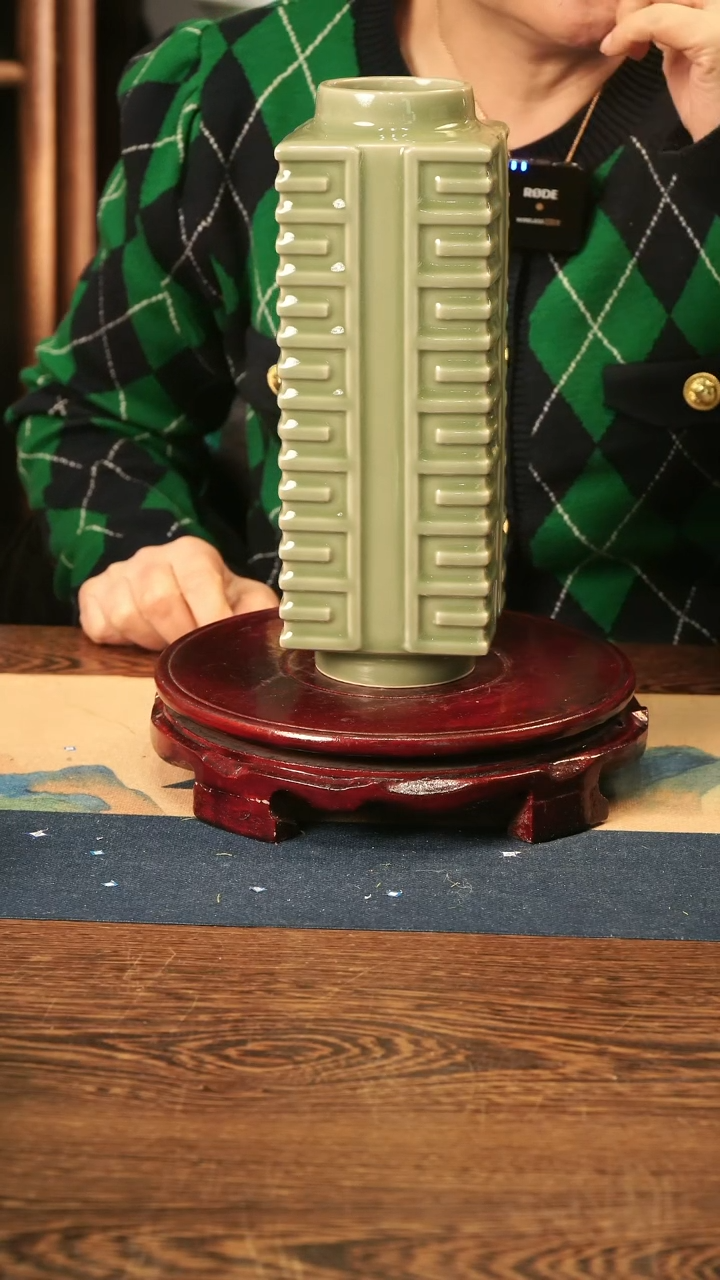 【闪购商品】龙泉青瓷 豆青釉 琮式瓶B