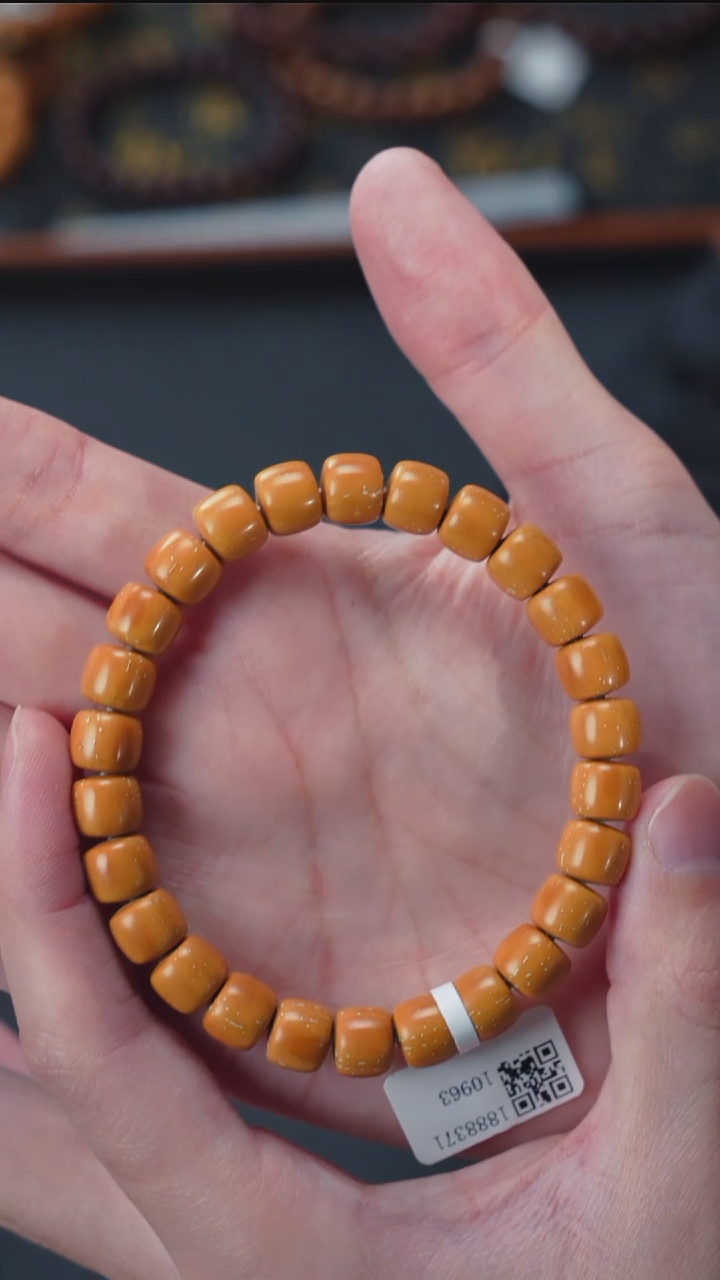 手串紫金鼠实心老型9.5       10963