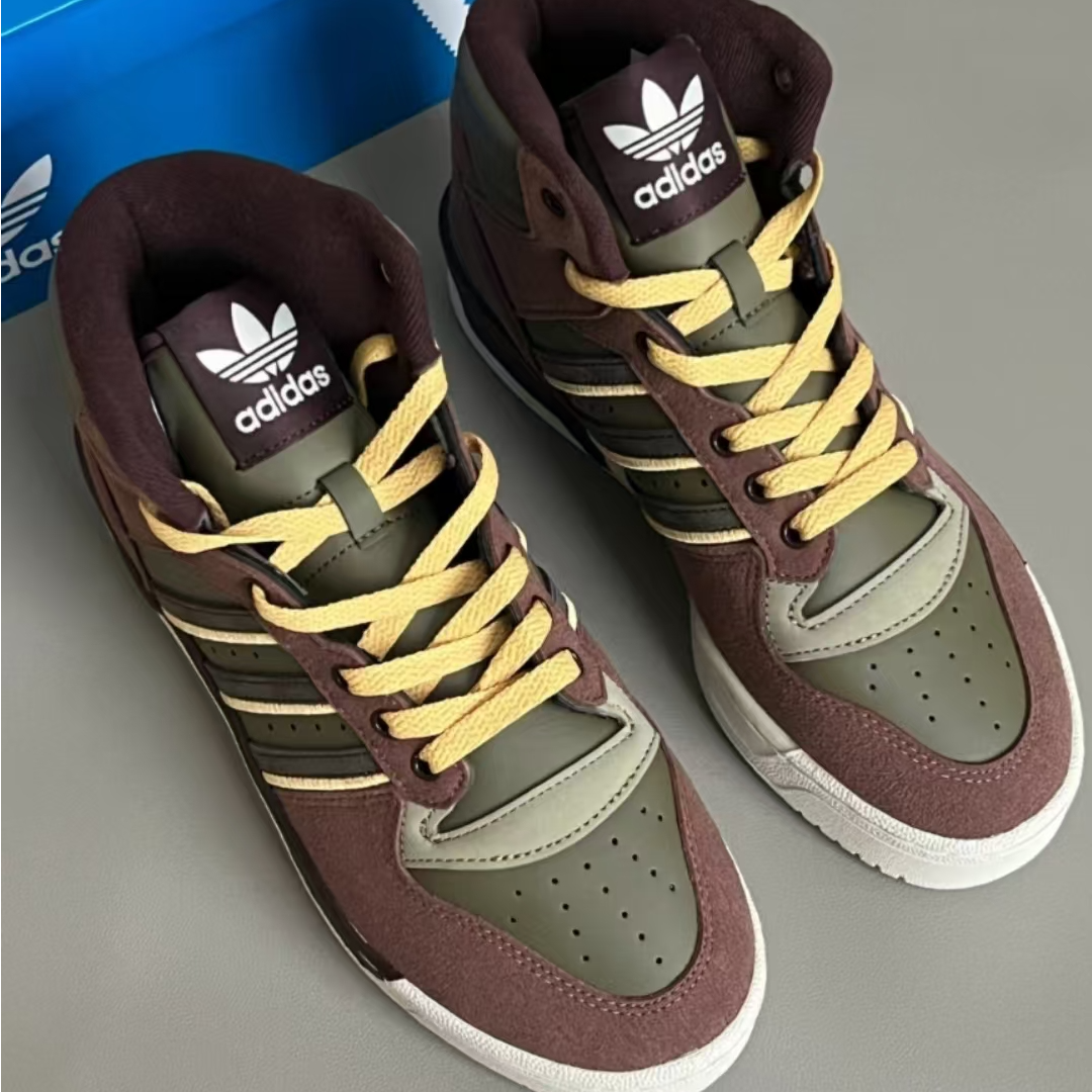 adidas/阿迪达斯三叶草男女运动休闲时尚经典舒适高帮鞋 JH9603