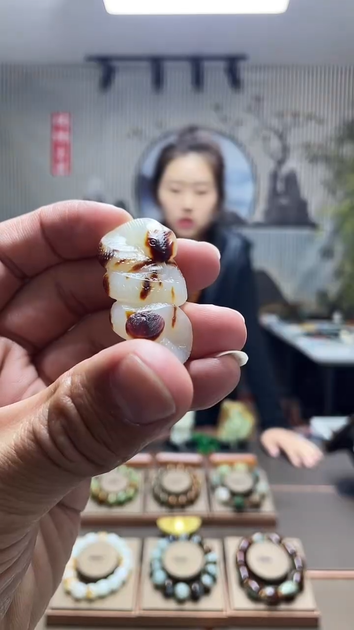 【闪购商品】和田玉挂件未镶嵌蛇蛇