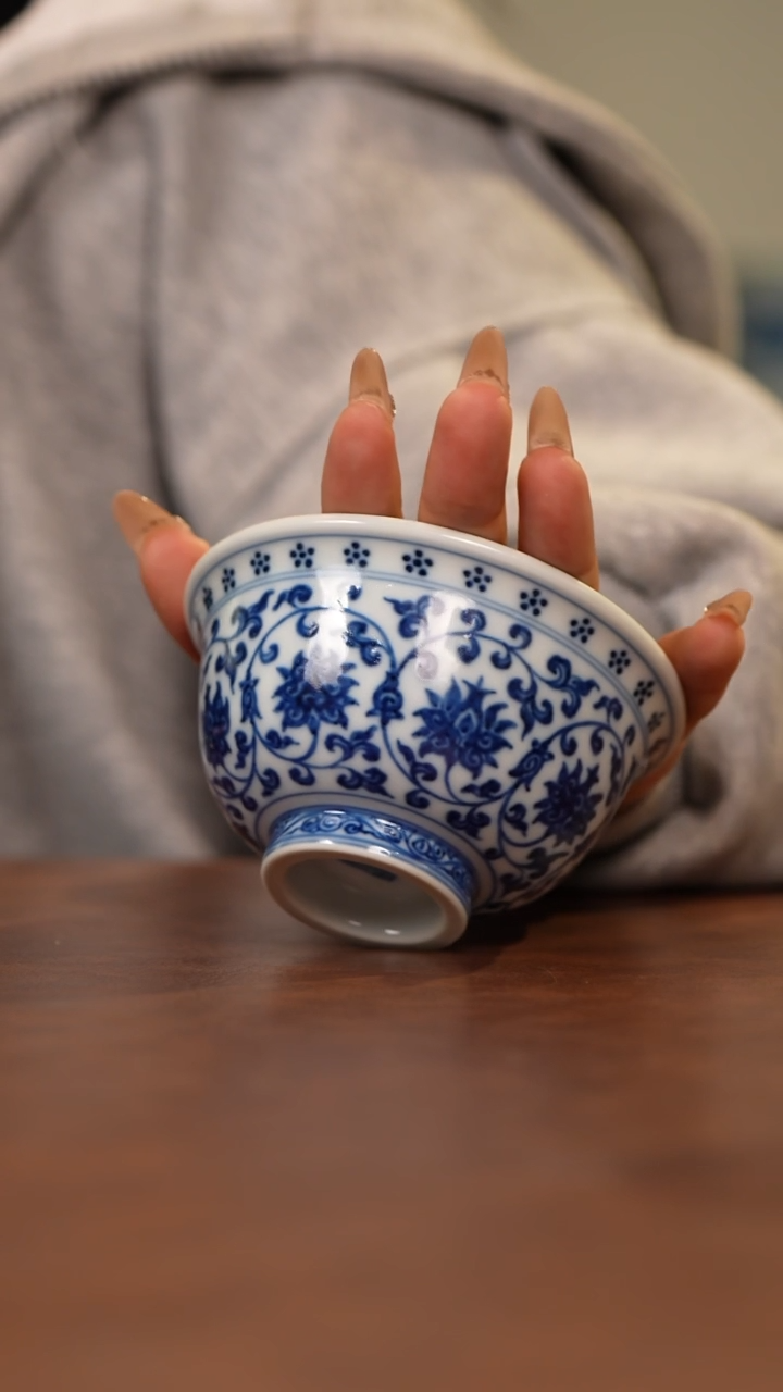 杯博瑞堂缠枝莲压手杯