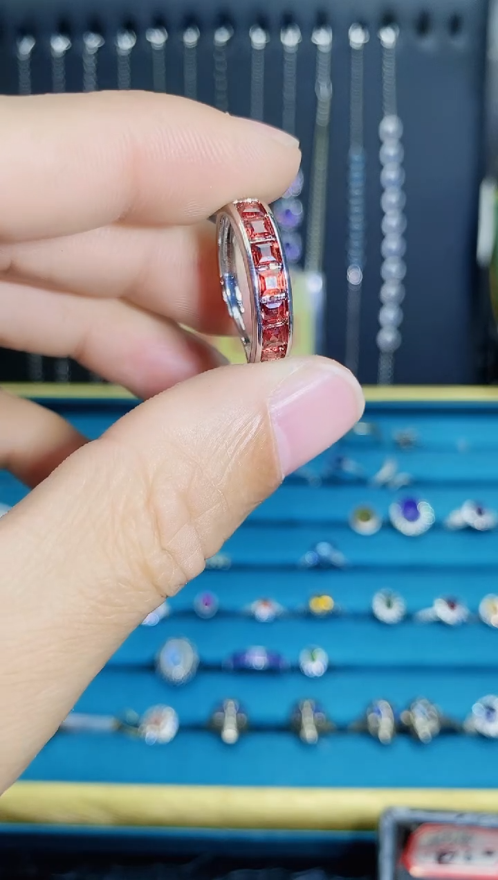 【闪购商品】石榴石戒指银S925镶嵌1121