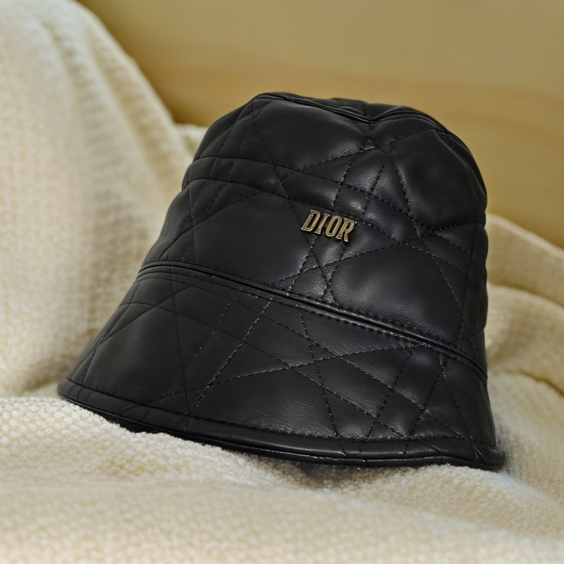 渔夫帽秋冬平顶光身轻职风女帽子百搭鸭舌帽盆帽格纹