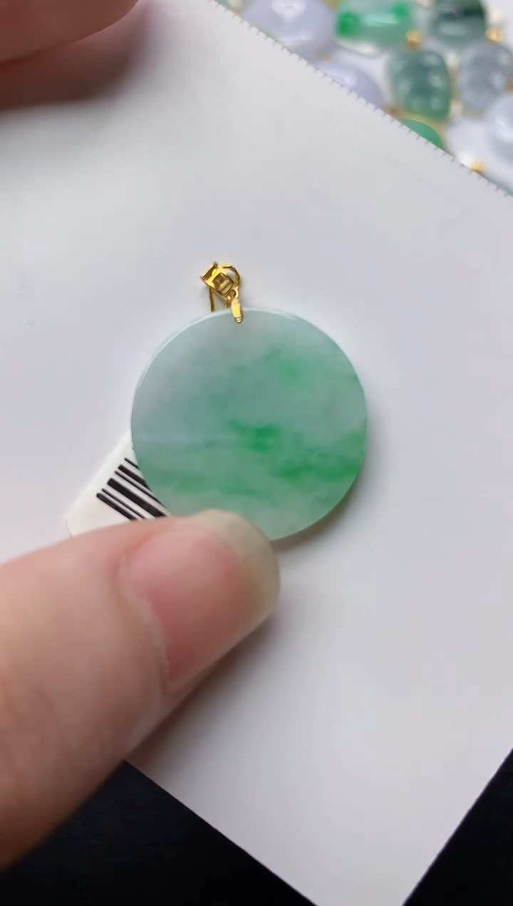 【闪购商品】翡翠颈饰18K金镶嵌52.........