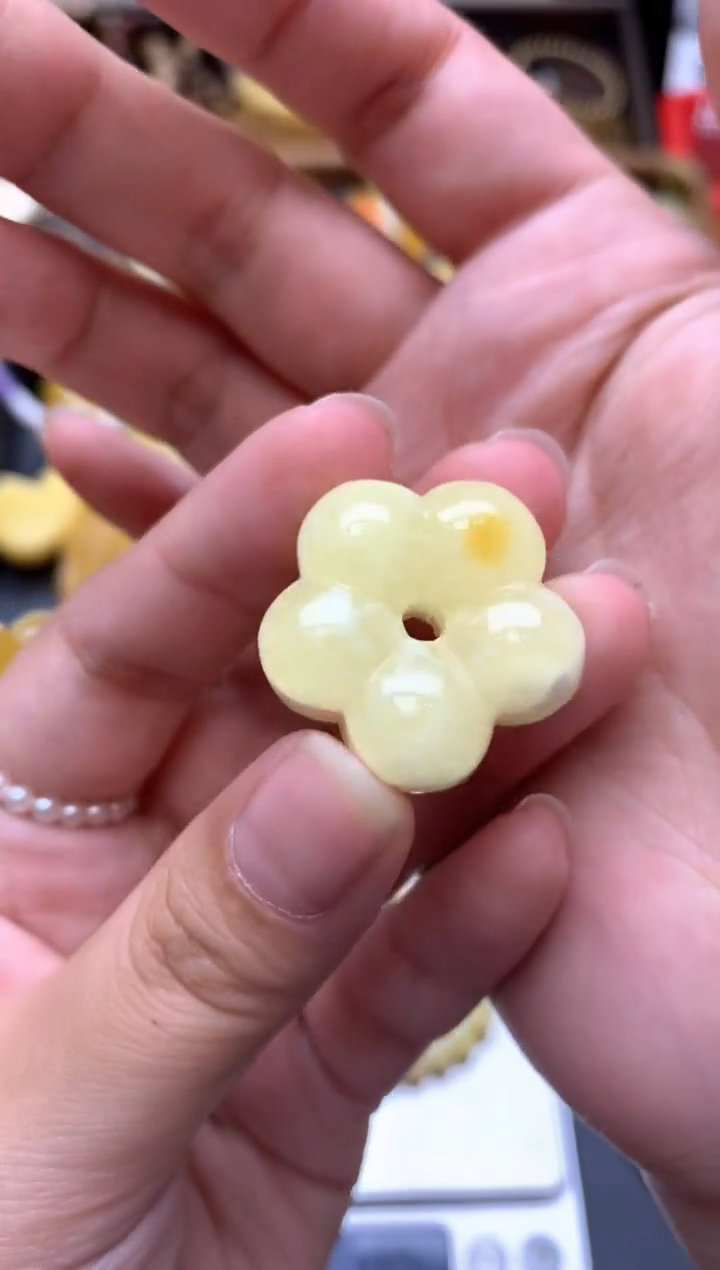 【闪购商品】琥珀珠宝奇石未镶嵌061琥珀蜜蜡花粉有纹小坑介意勿拍