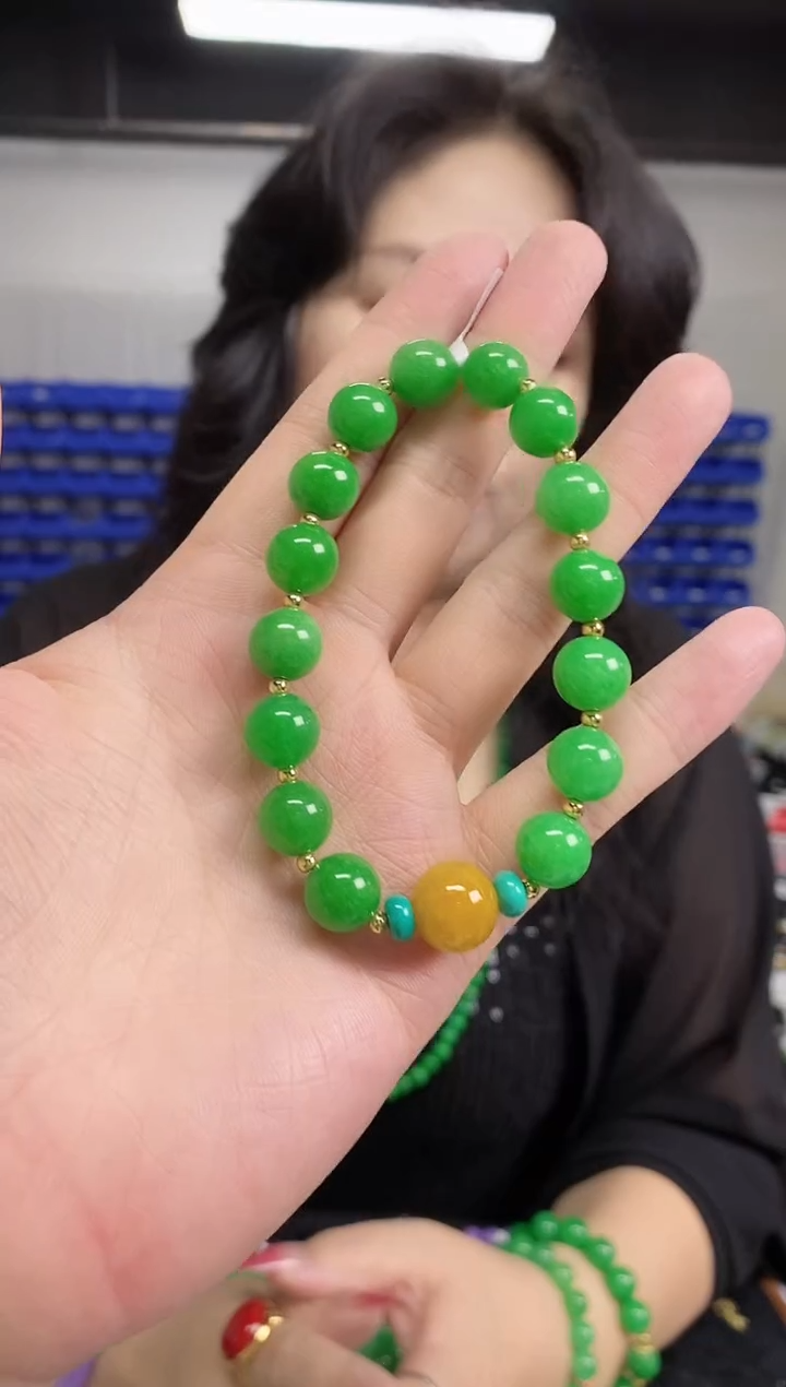 未镶嵌手串翡翠闪购链接 多样性发其一颜色微差