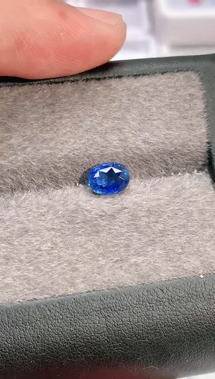 裸石蓝宝石2.03-天然矢车菊蓝宝石
