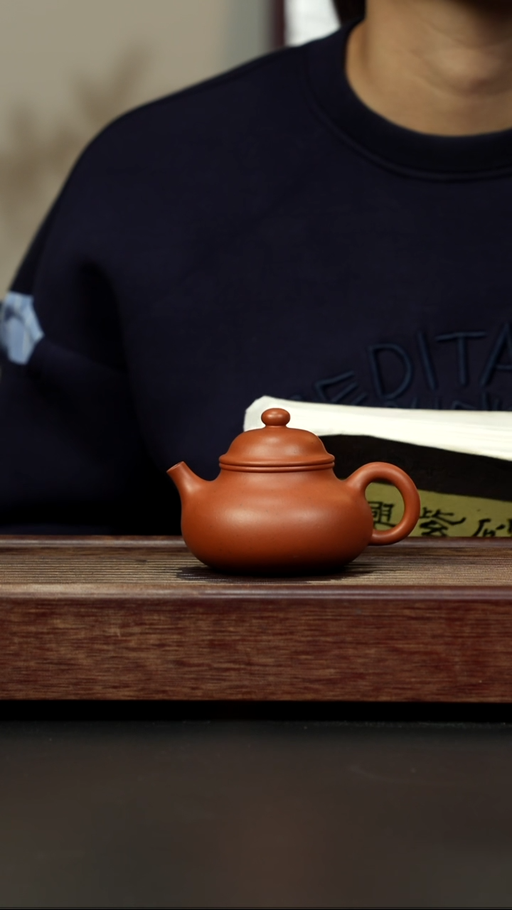 紫砂茶壶大红泥 小容天 兴炽堂