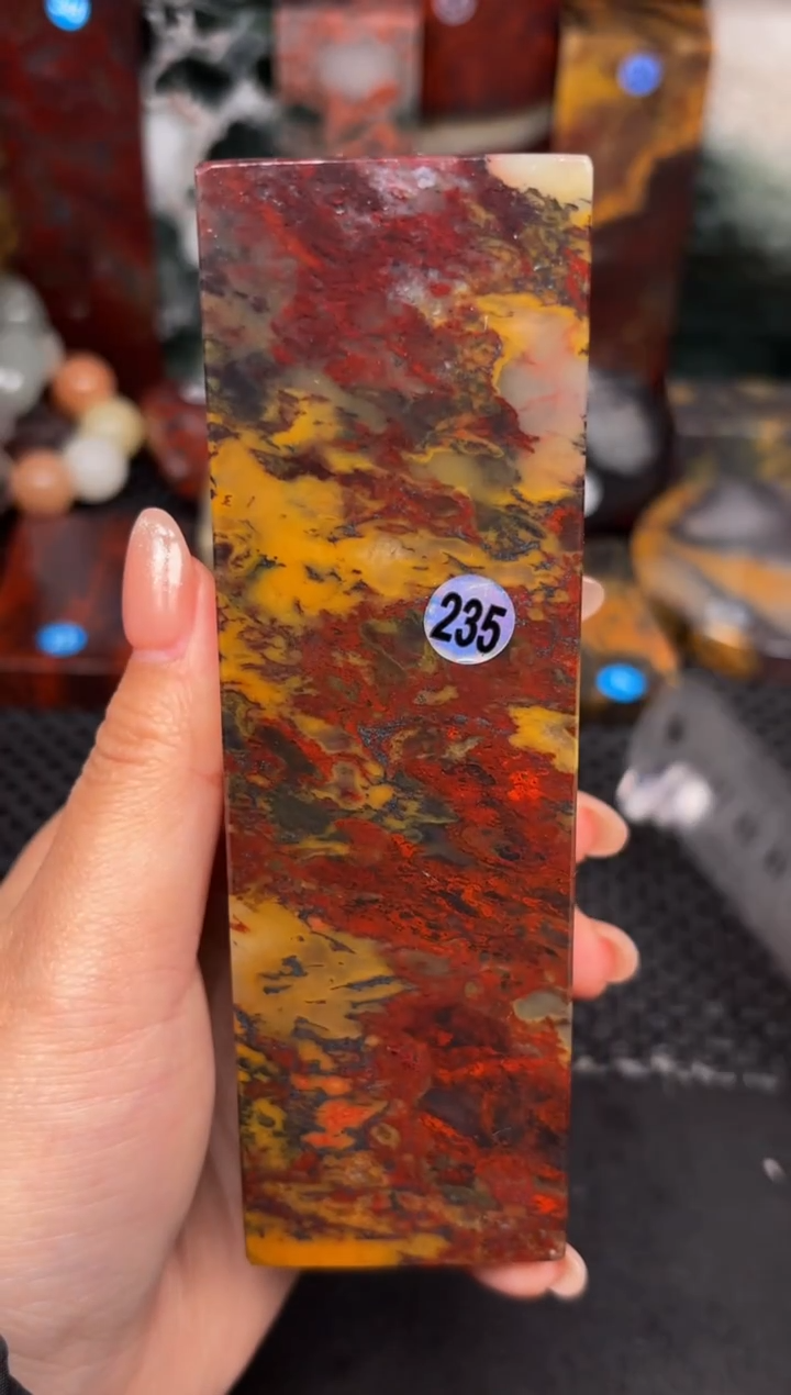 玉 桂林鸡血创意摆件装饰 编号：235