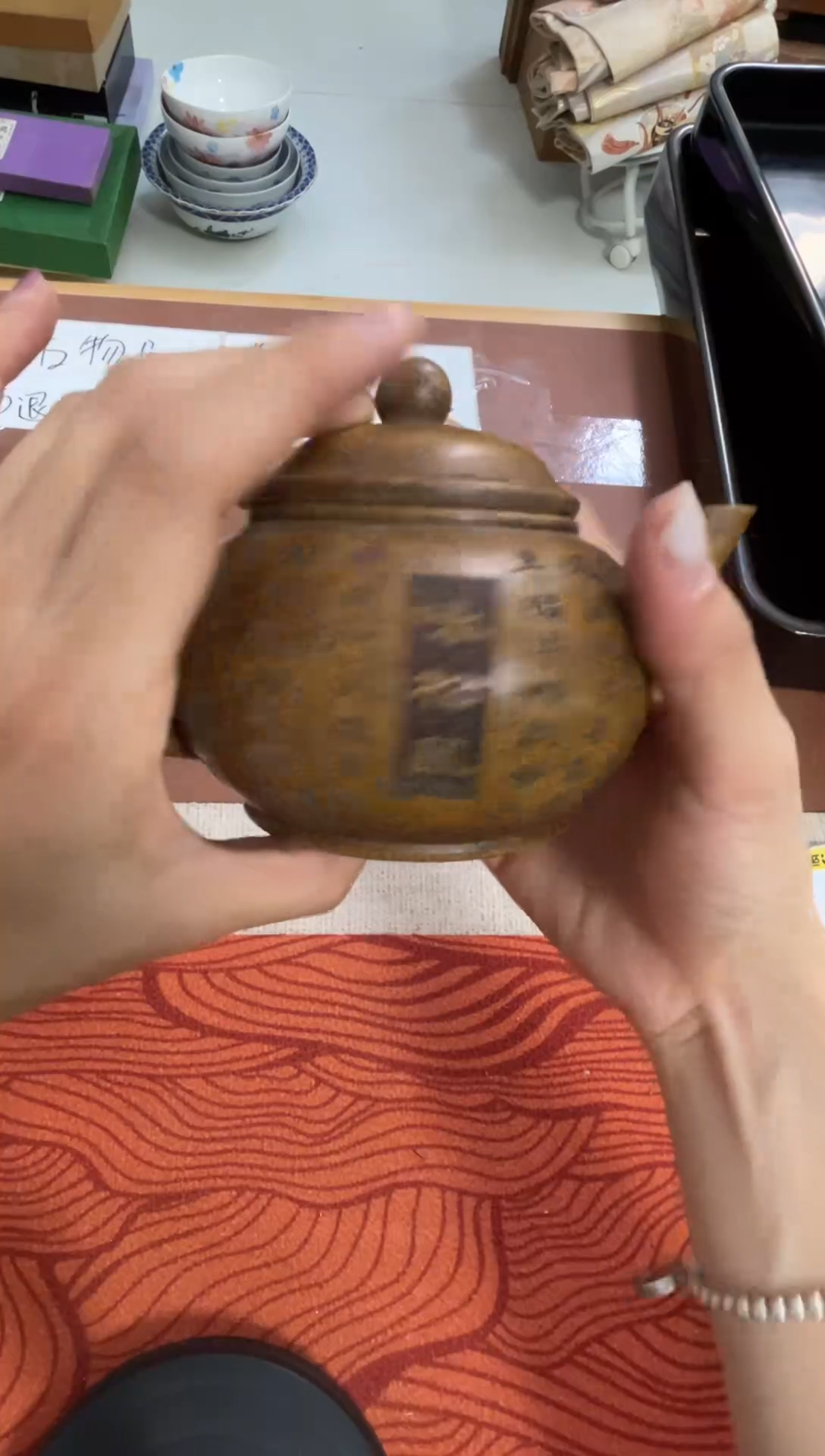 瓷片好漂亮的瓷器呀。。。。。