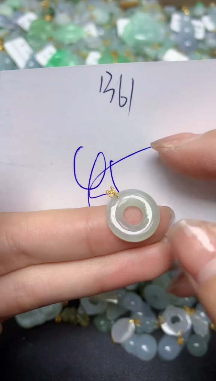 【闪购商品】翡翠颈饰18K金镶嵌天然翡翠A货