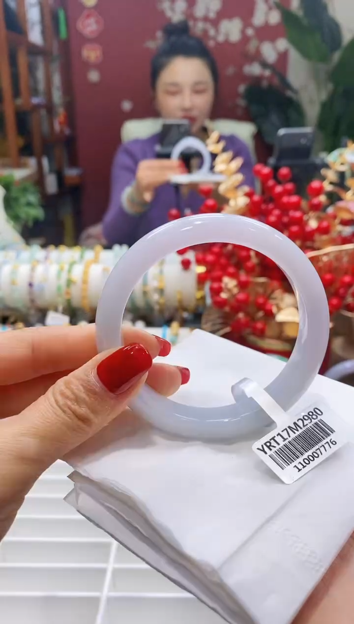 【闪购商品】翡翠手镯未镶嵌106圈口59-61/12.7*8.5