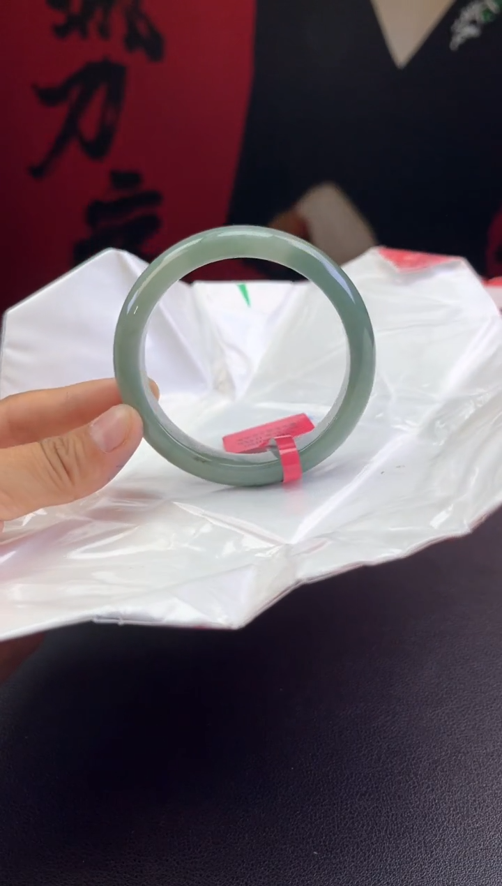 【闪购商品】翡翠手镯未镶嵌4翡翠手镯（微瑕）