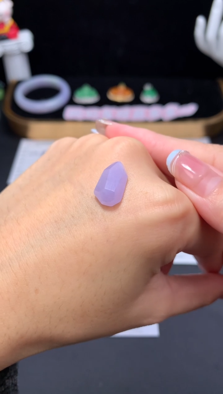 未镶嵌定制翡翠48小时鉴赏期 退货不扣服务费