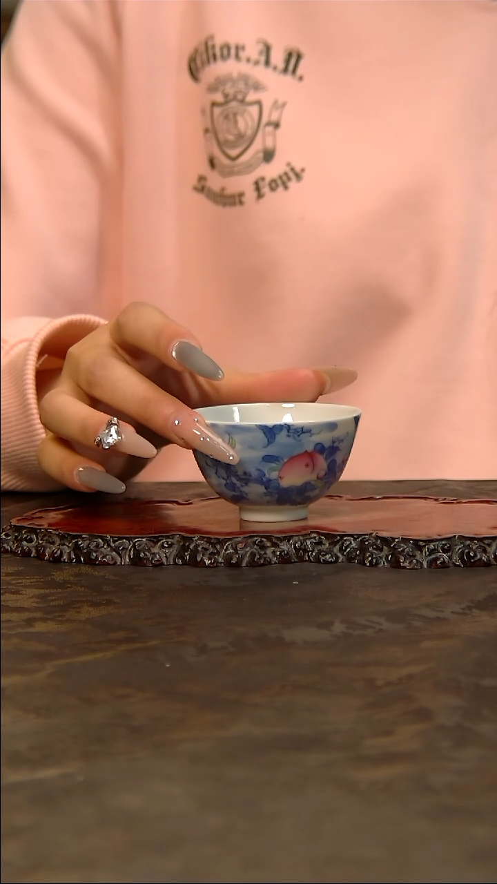 【闪购商品】青花手绘桃子主人杯