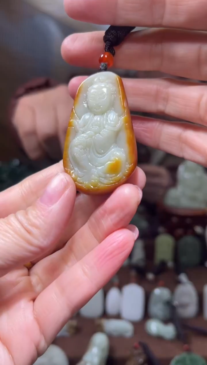 颈饰未镶嵌和田玉·1