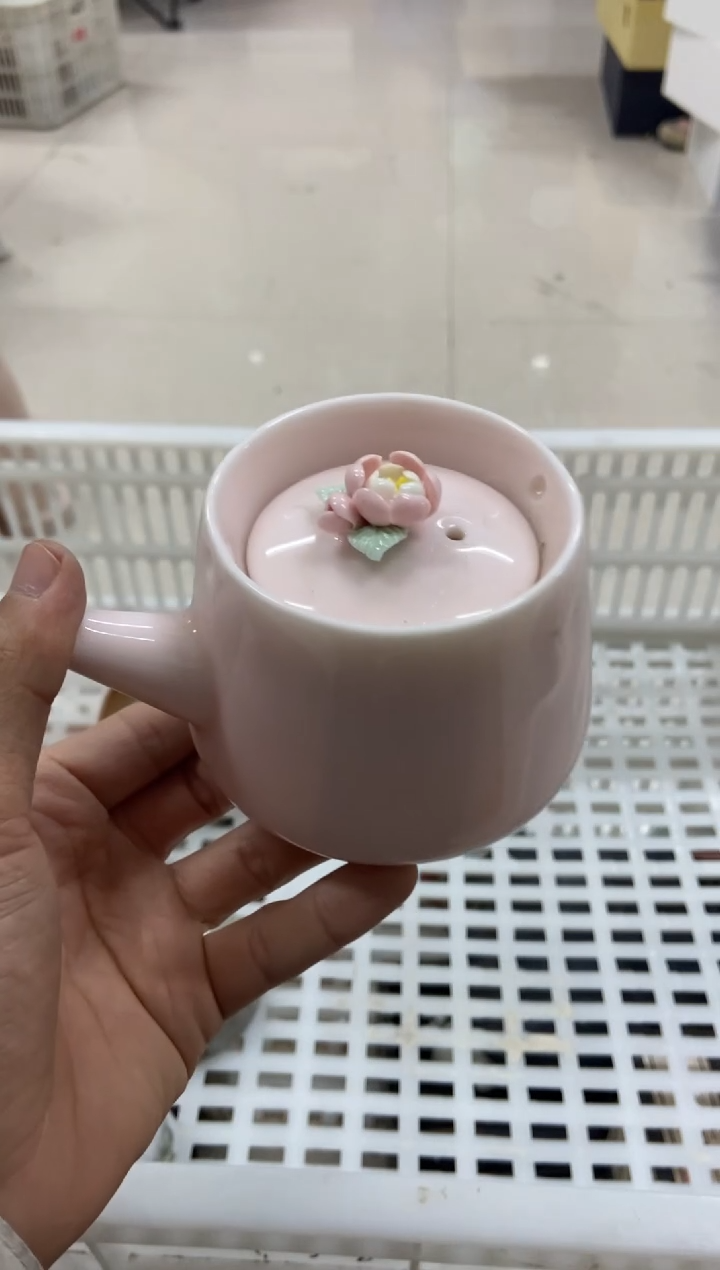 杯无运费险有瑕疵的摄影的产品有使用过的痕迹有点脏介意勿拍