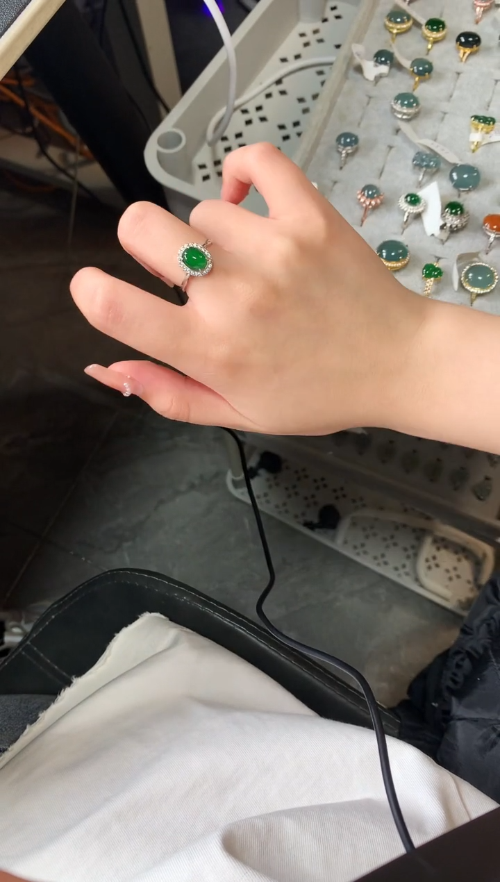 【闪购商品】翡翠戒指银S925镶嵌51241