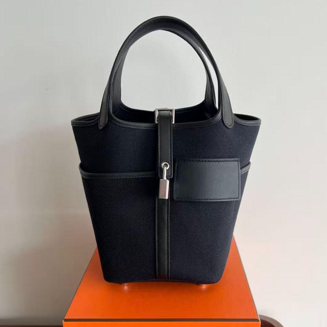 99新 Hermes/爱马仕 爱马仕菜篮子18cargo黑银U单肩包9413032