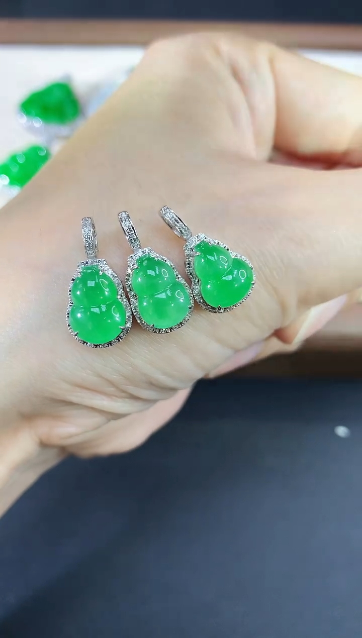 吊坠(不含链)18K金镶嵌翡翠48|3980多样性发其一