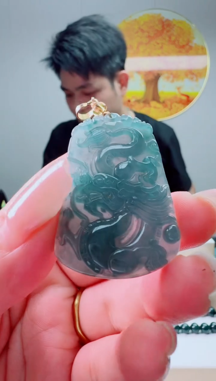 翡翠未镶嵌颈饰小龙多样性随机发其一