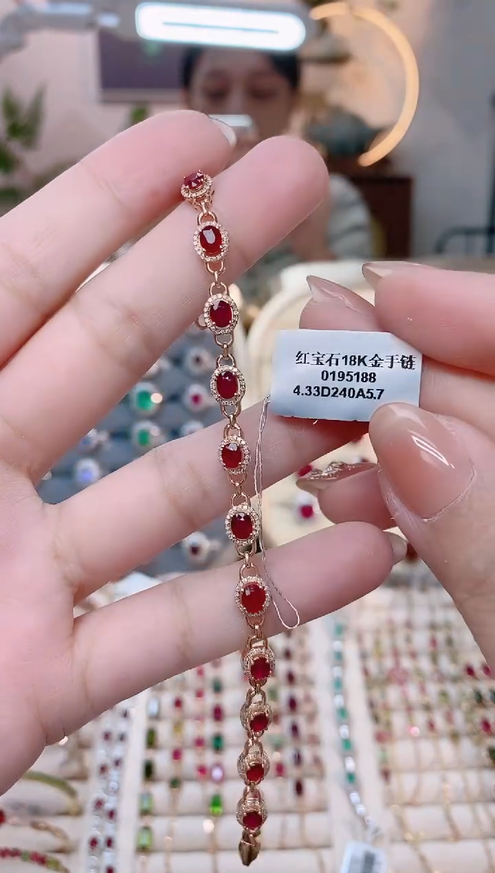 【闪购商品】红宝石18K金手链18K金镶嵌1