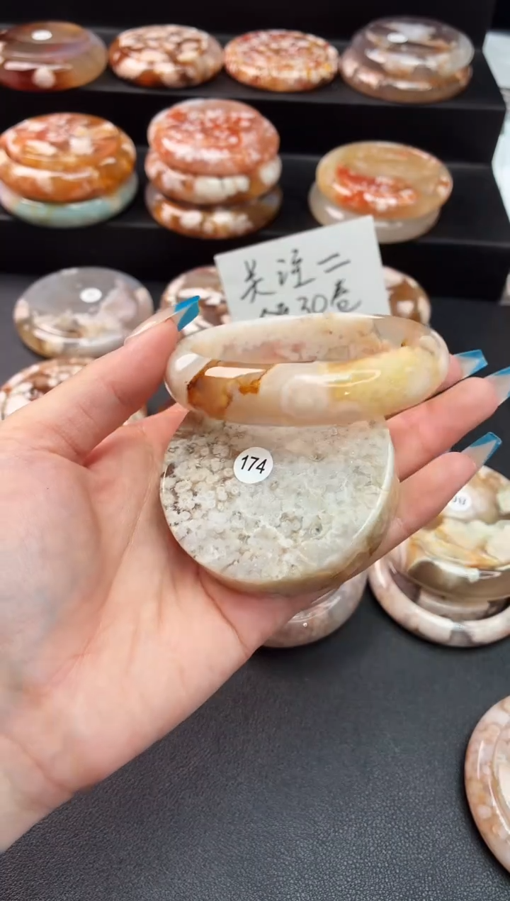 手镯玛瑙/玉髓未镶嵌石英质玉62圈60/61/62带(赠送镯心)