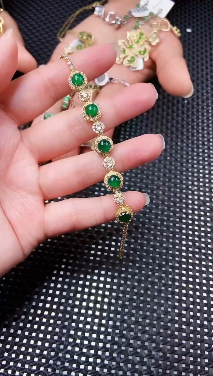 【闪购商品】翡翠手链未镶嵌11111111