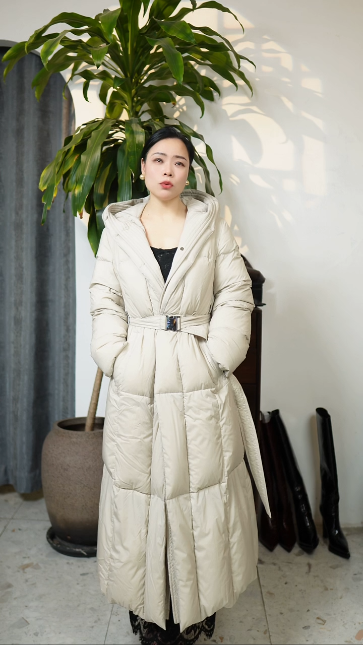 90鸭绒长款鸭绒服，米白色，L码【面料：聚酯，填充物90鸭绒】