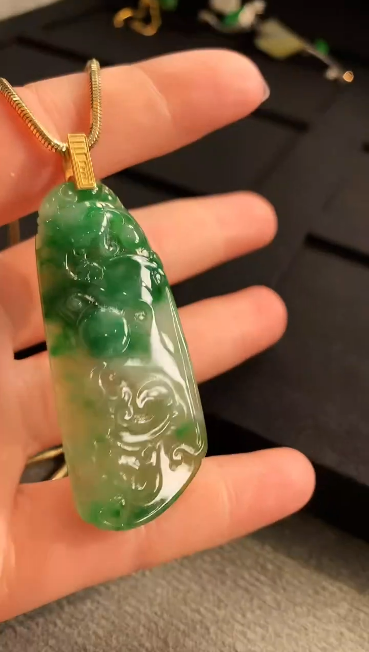 【闪购商品】翡翠吊坠(不含链)18K金镶嵌吊坠