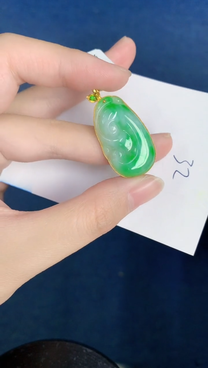 【闪购商品】翡翠颈饰18K金镶嵌000000000