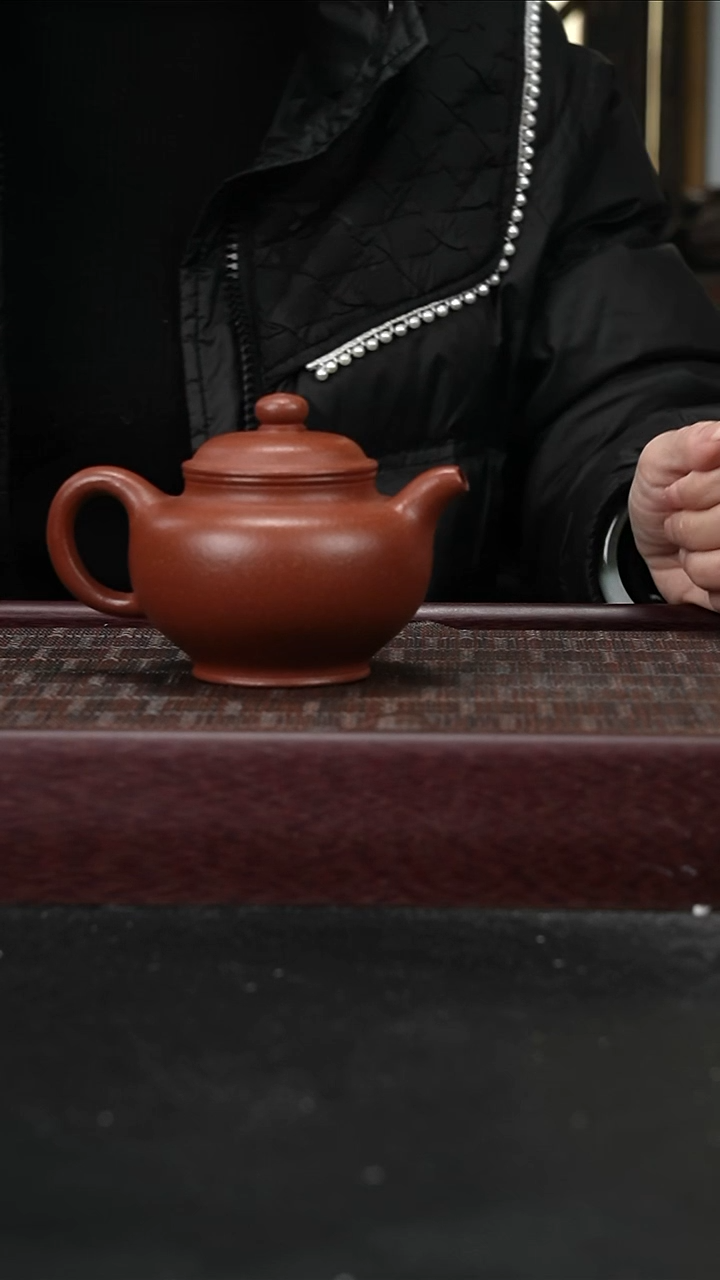 茶壶紫砂xj降坡掇只 240cc