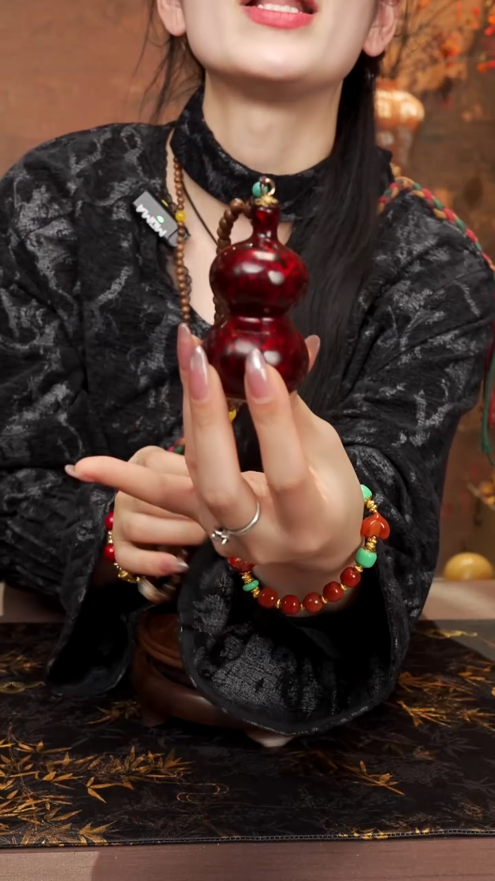 611--大漆脖挂小葫芦---158