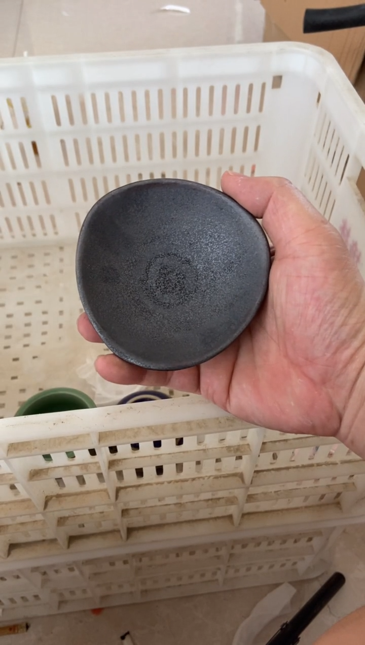 杯无运费险有瑕疵的摄影的产品有使用过的痕迹有点脏介意勿拍