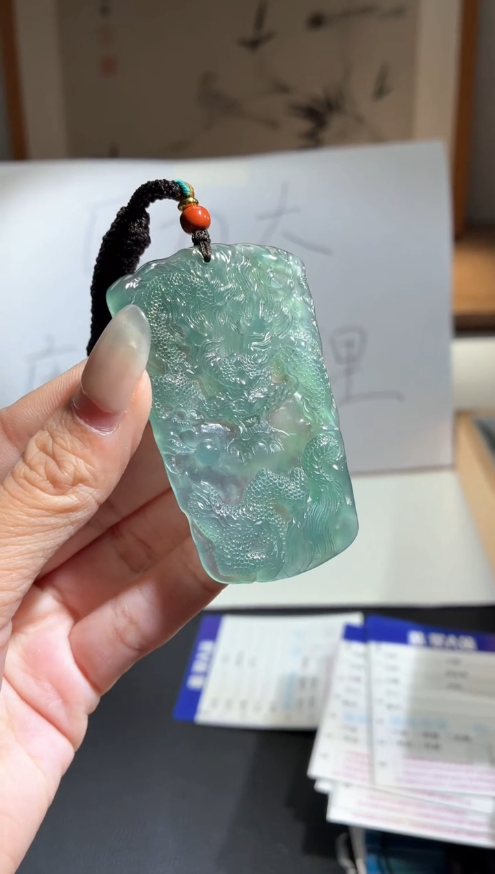 吊坠(不含链)未镶嵌翡翠龙牌