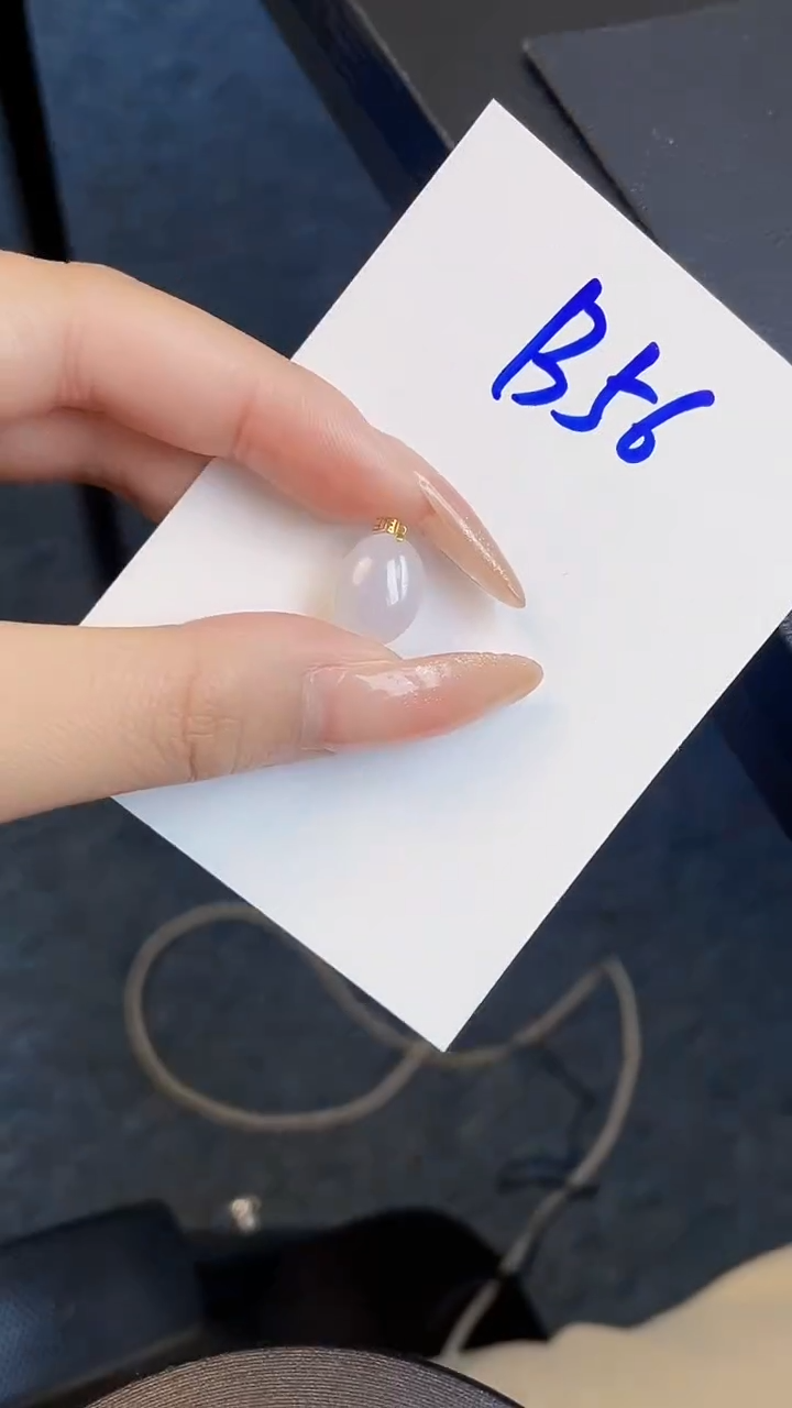 【闪购商品】翡翠颈饰18K金镶嵌00000000