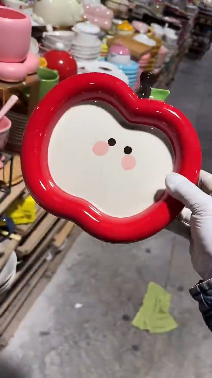 陶瓷苹果盘微瑕 凑满20元包邮