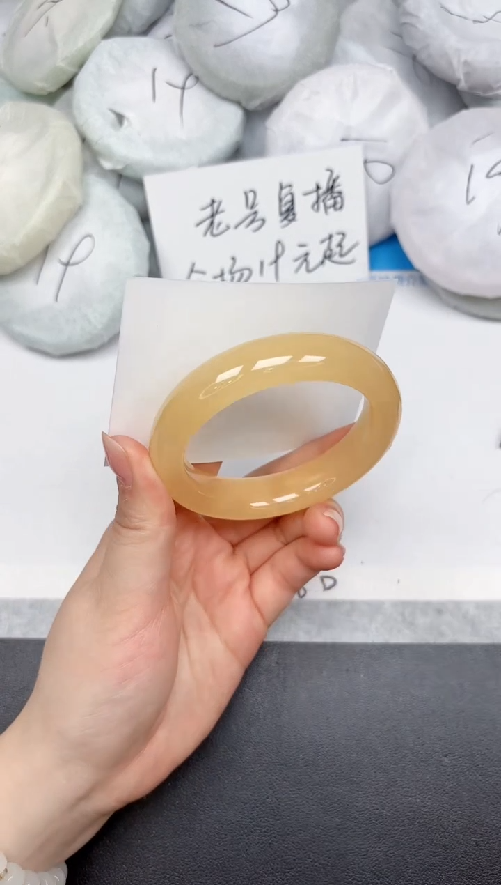 未镶嵌手镯石英质玉A80/55