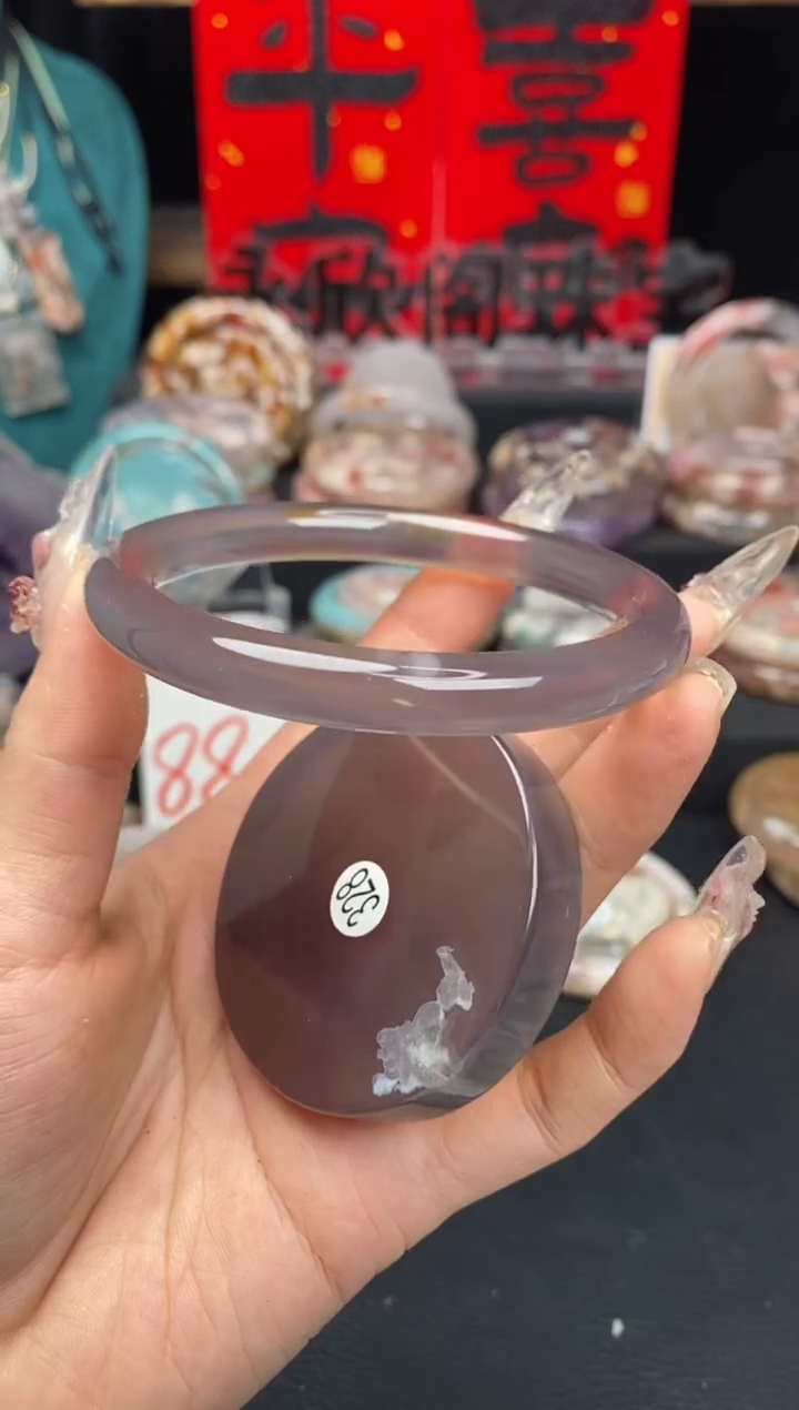 【闪购商品】石英质玉手镯（圆镯）未镶嵌61