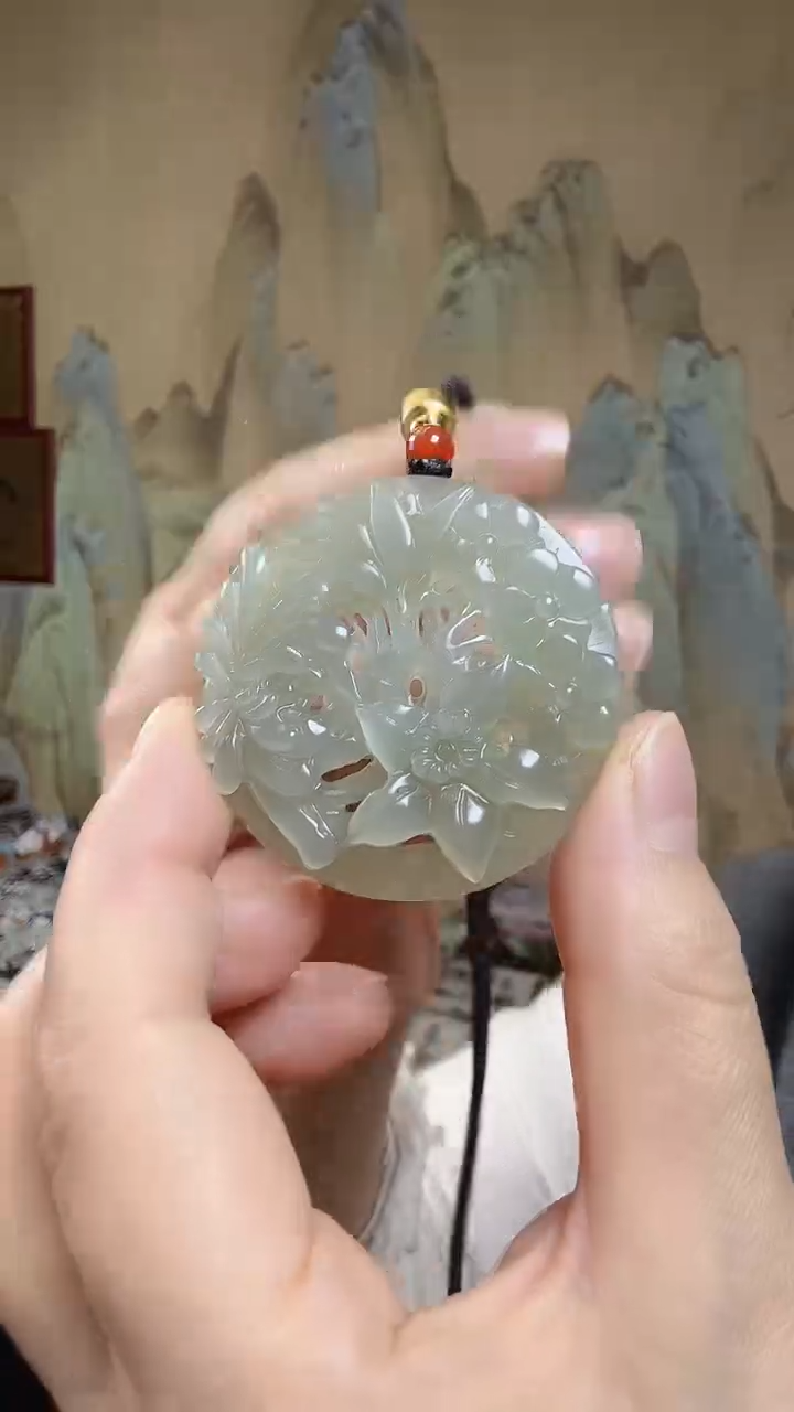 颈饰未镶嵌和田玉.