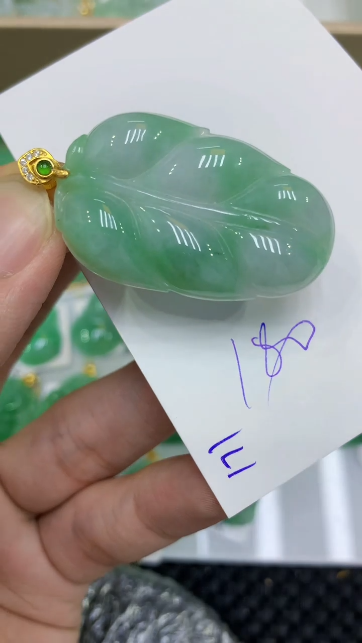 颈饰未镶嵌翡翠缅甸A货翡翠